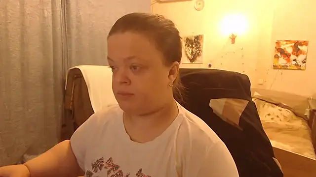 Janiffer MiMi online show from 12, 12, 2024