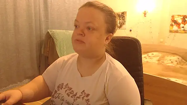 Janiffer MiMi online show from 19, 2, 2025