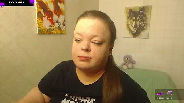 Janiffer MiMi online show from 8, 10, 2025