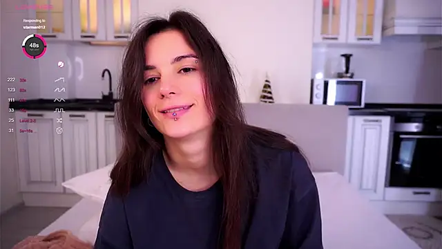 Holla Molly online show from 18, 2, 2025