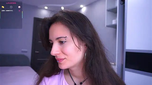 Snapshot of Holla_Molly chatting on 18, 3, 2026 Holla Molly online show from 18, 3, 2026