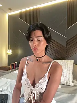 Snapshot of evamoretti chatting on 14, 5, 2026 evamoretti online show from 14, 5, 2026