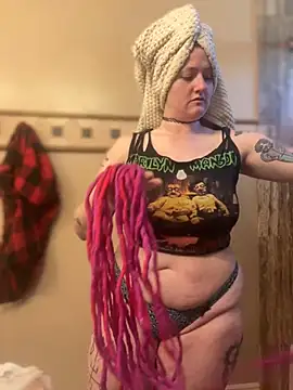 Snapshot of 1-800-FUCKYOU chatting on 18, 2, 2025 1-800-FUCKYOU online show from 18, 2, 2025