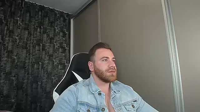 Thori92 online show from 5, 3, 2025