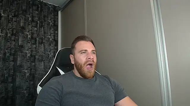 Thori92 online show from 2, 11, 2025