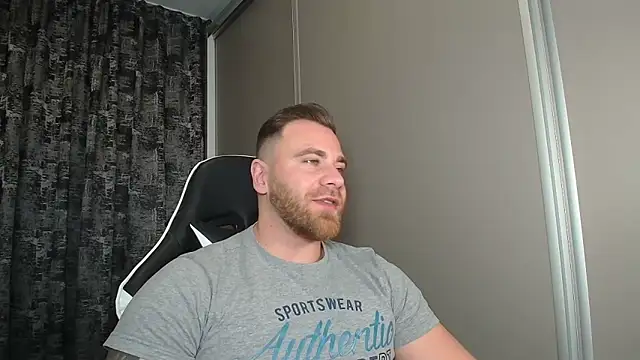 Thori92 online show from 4, 11, 2025