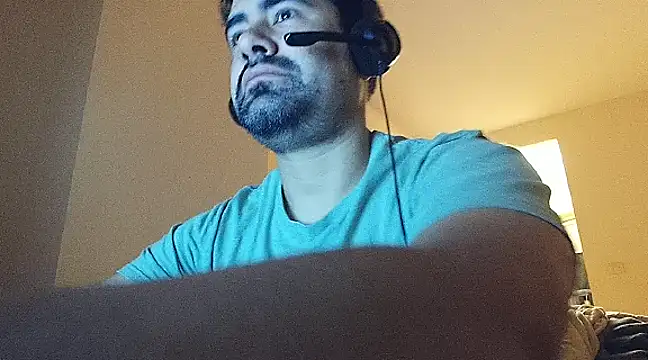 VonDoomdelToro online show from 12, 2, 2025