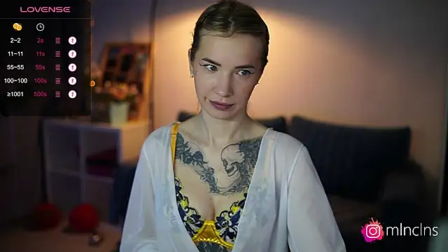 melanielwithu online show from 11, 3, 2025