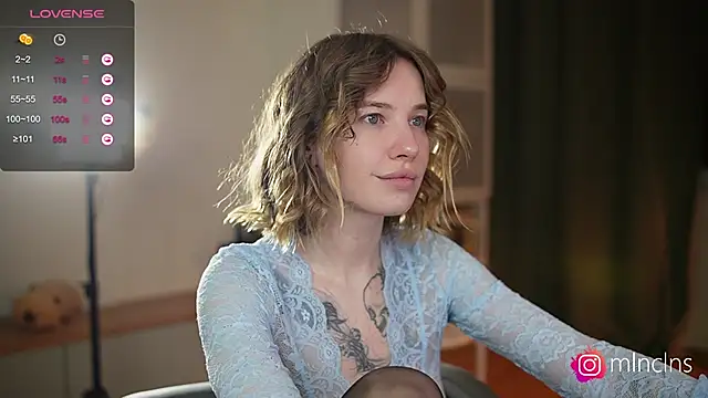 Snapshot of melanielwithu chatting on 31, 1, 2026 melanielwithu online show from 31, 1, 2026