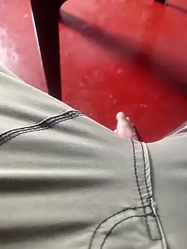 Snapshot of Piyume chatting on 15, 4, 2026 Piyume online show from 15, 4, 2026