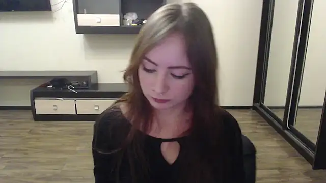 Laralianna online show from 11, 12, 2024