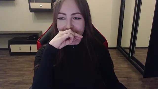 Laralianna online show from 9, 1, 2025