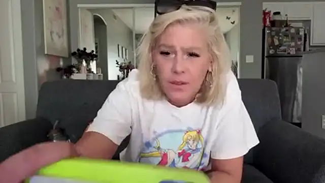 Snapshot of Lexi_Shocker chatting on 4, 3, 2026 Lexi Shocker online show from 4, 3, 2026