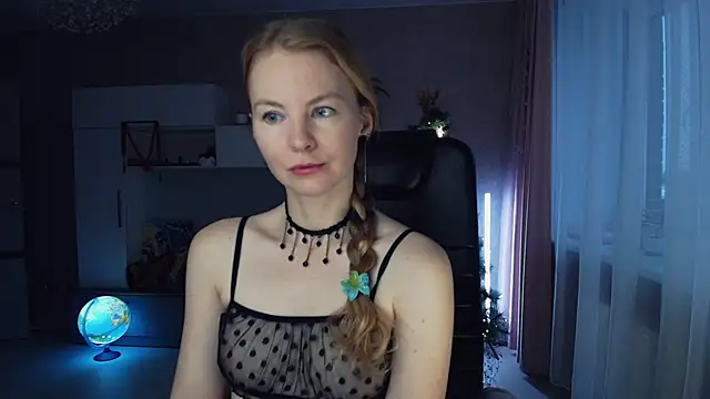 Cuddle Cat online show from 20, 12, 2025