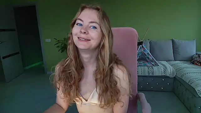 Cuddle Cat online show from 17, 6, 2026