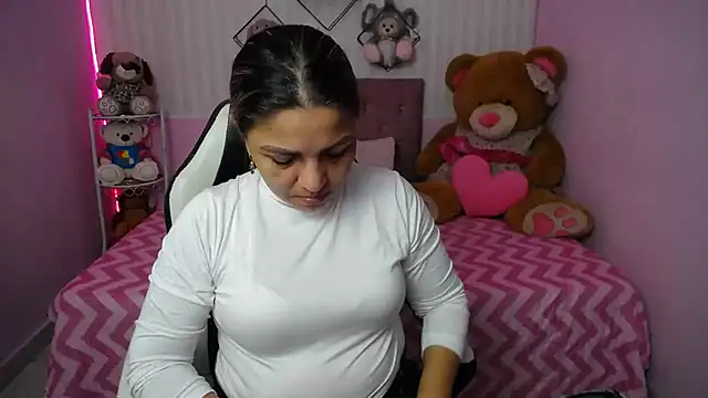 cum bigass online show from 10, 9, 2025