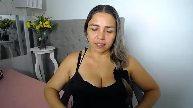 Snapshot of cum_bigass chatting on 11, 7, 2026 cum bigass online show from 11, 7, 2026