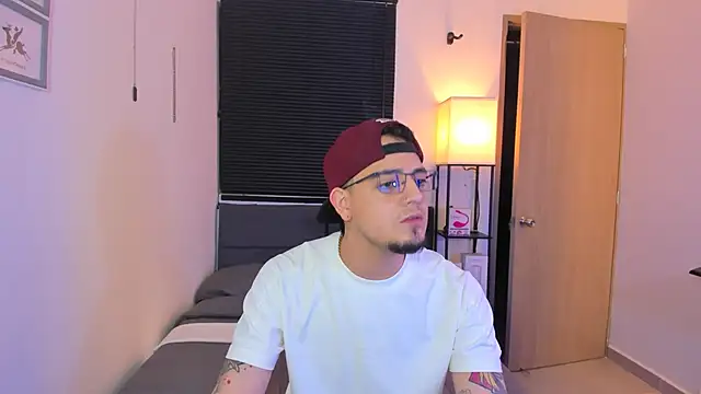 alejandro calderon1 online show from 17, 4, 2026