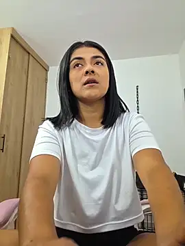 Hannah-grace online show from 17, 4, 2026