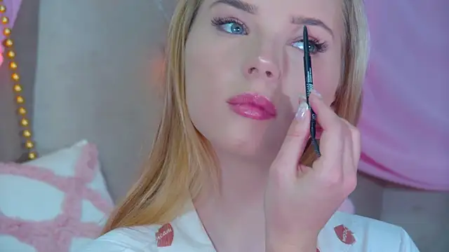 GentleRossi online show from 8, 3, 2025