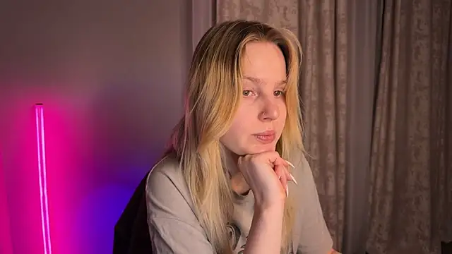 Chanel Gill online show from 13, 1, 2025