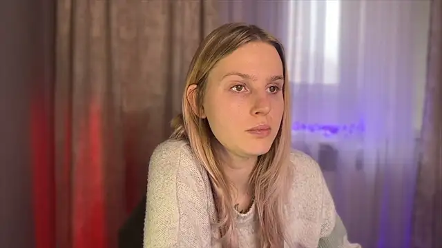 Chanel Gill online show from 6, 2, 2025