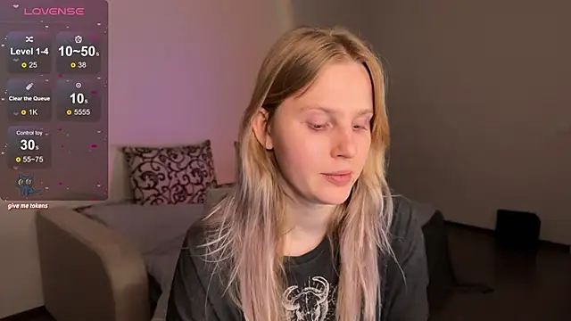 Chanel Gill online show from 2, 3, 2025