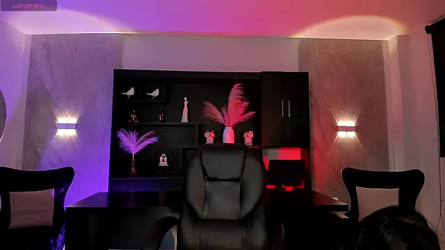 Snapshot of JennaOlsonX chatting on 9, 10, 2025 JennaOlsonX online show from 9, 10, 2025