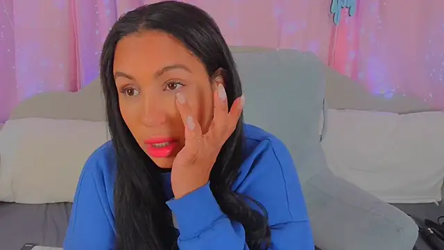 MeghanXO online show from 24, 9, 2025