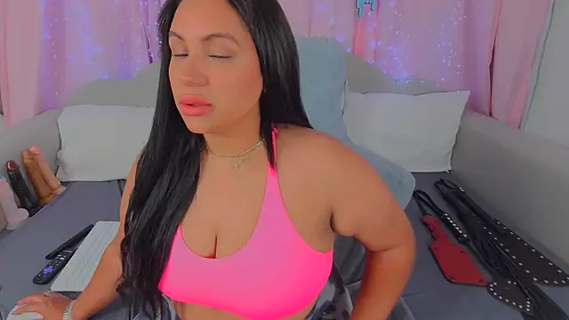 MeghanXO online show from 13, 10, 2025