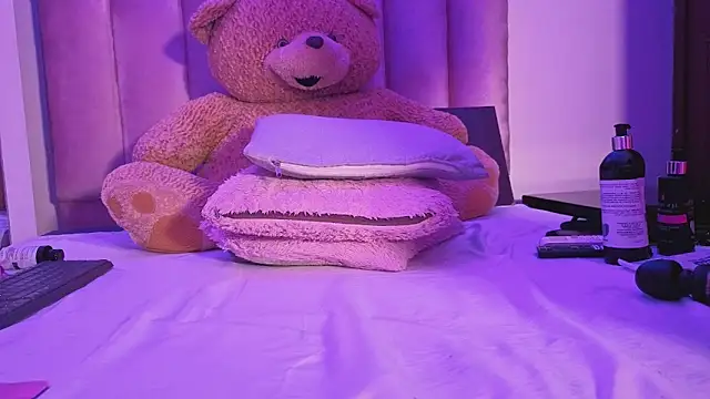 Snapshot of pameela_brown chatting on 3, 2, 2026 pameela brown online show from 3, 2, 2026