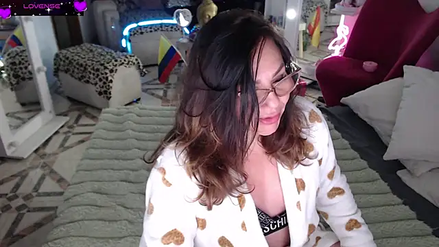 Snapshot of Myrnasexxx chatting on 5, 6, 2026 Myrnasexxx online show from 5, 6, 2026