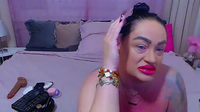 BustyVicky online show from 22, 10, 2025