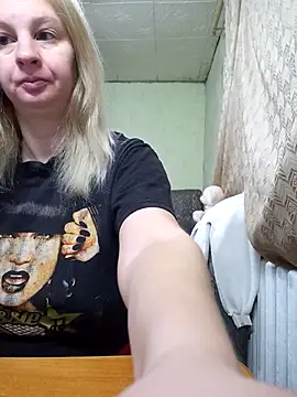 Snapshot of BustyBlond chatting on 17, 1, 2026 BustyBlond online show from 17, 1, 2026