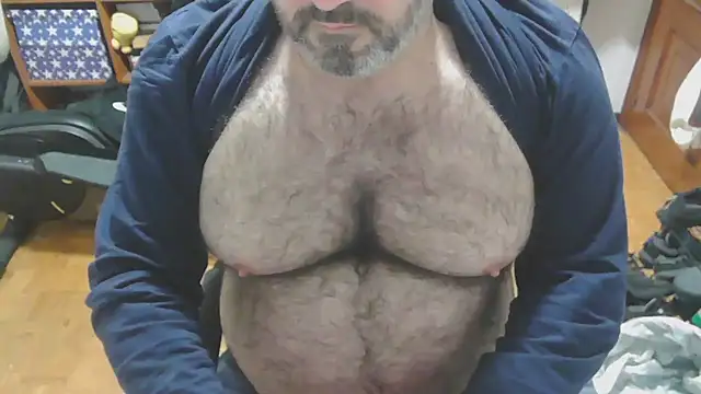 Snapshot of mikeyhotbear chatting on 18, 12, 2024 mikeyhotbear online show from 18, 12, 2024