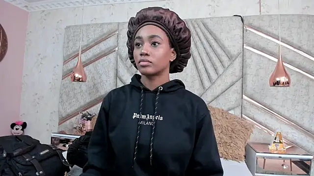 AgataRinaldi online show from 12, 11, 2025