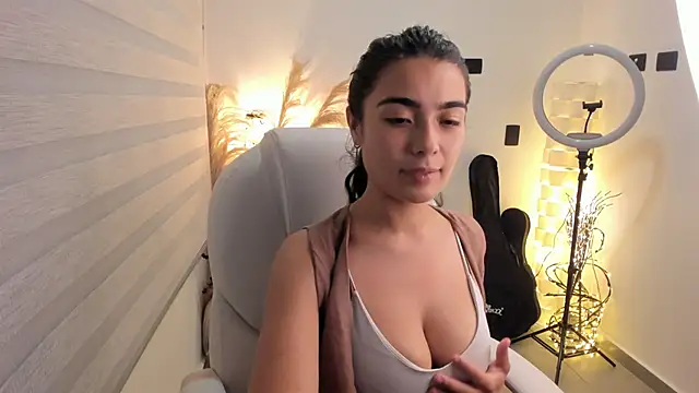 Alexandra ra online show from 5, 2, 2026