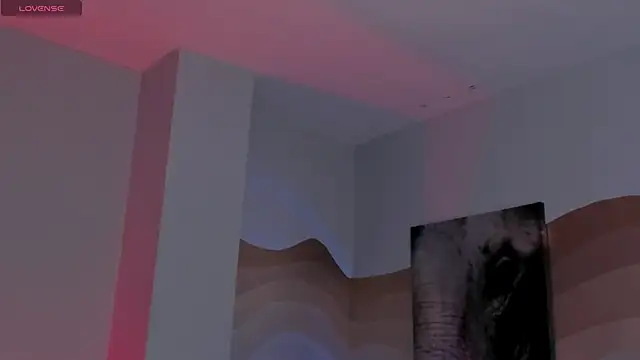 ErikaBenz  online show from 29, 9, 2025