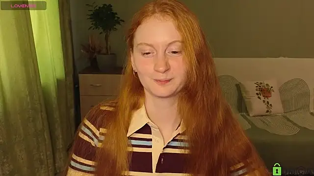 Snapshot of astoria_ross_ chatting on 15, 6, 2026 astoria ross online show from 15, 6, 2026