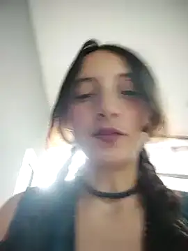 Snapshot of _Laary chatting on 12, 12, 2024 Laary online show from 12, 12, 2024