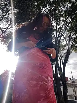 Snapshot of _Laary chatting on 19, 10, 2025 Laary online show from 19, 10, 2025