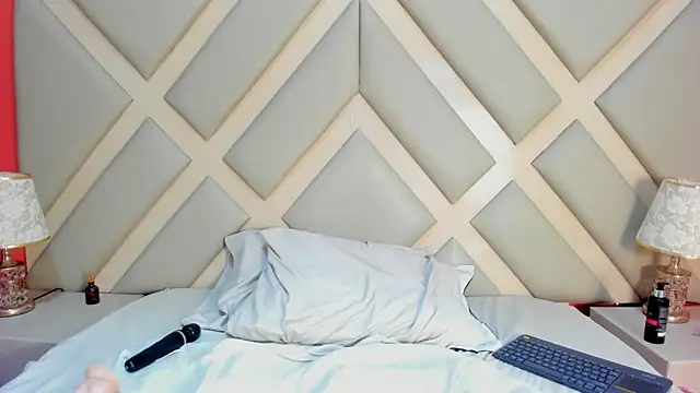 Snapshot of SSCARLETH_ chatting on 12, 12, 2024 SSCARLETH  online show from 12, 12, 2024