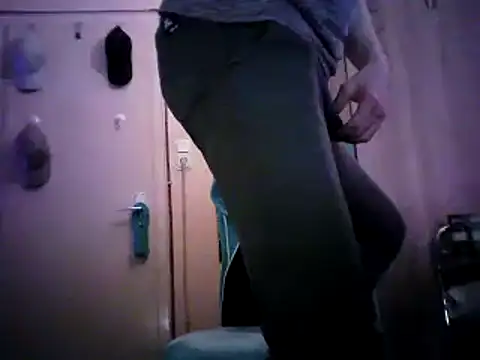 Snapshot of PassiveStute25 chatting on 8, 2, 2025 PassiveStute25 online show from 8, 2, 2025