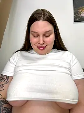 perfect sweety girl online show from 28, 9, 2025