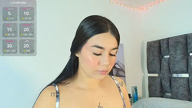 Natasharuso online show from 16, 12, 2025