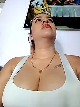Latina sexy1 online show from 10, 4, 2026