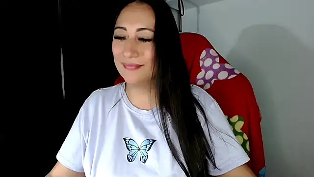 carolinalovee  online show from 16, 1, 2025