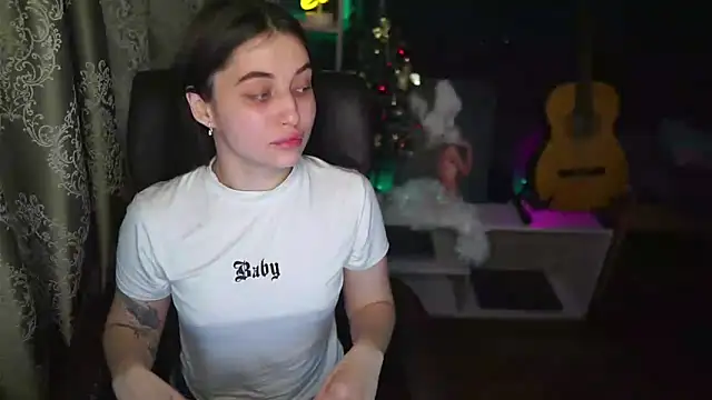 delicatedBailey online show from 14, 2, 2025