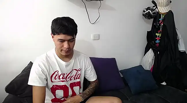 Santiago kiler online show from 24, 2, 2025