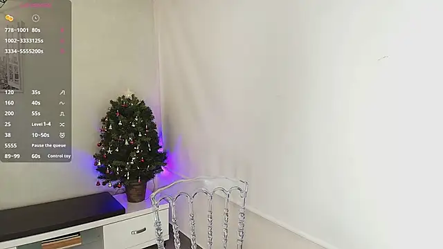 Sassy--Girl online show from 28, 11, 2025